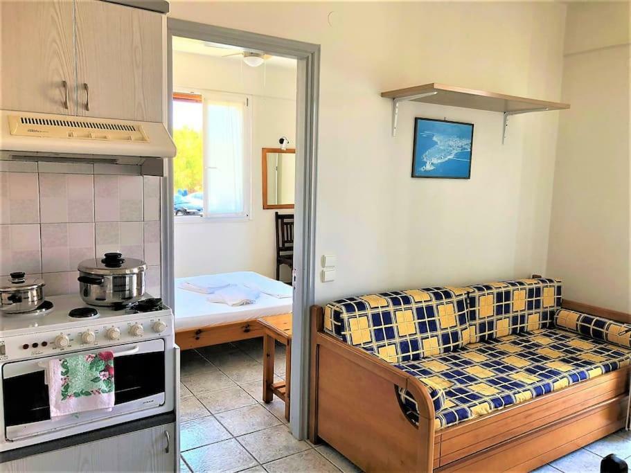 Mythos Suites-Apollo Apartment Methoni  Bagian luar foto